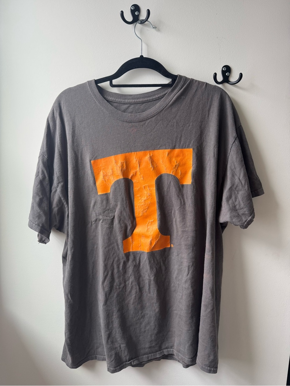 Tennessee Volunteers Gray Short Sleeve T-Shirt with Orange Logo